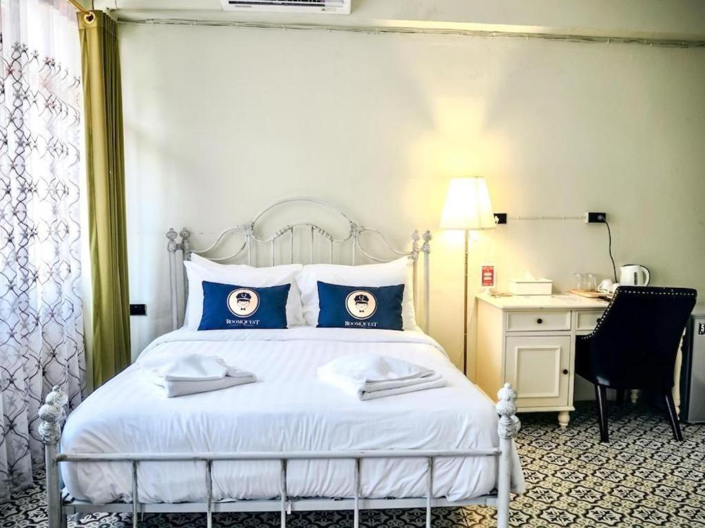 Hotel 2499 Heritage Chinatown By Roomquest Bangkok